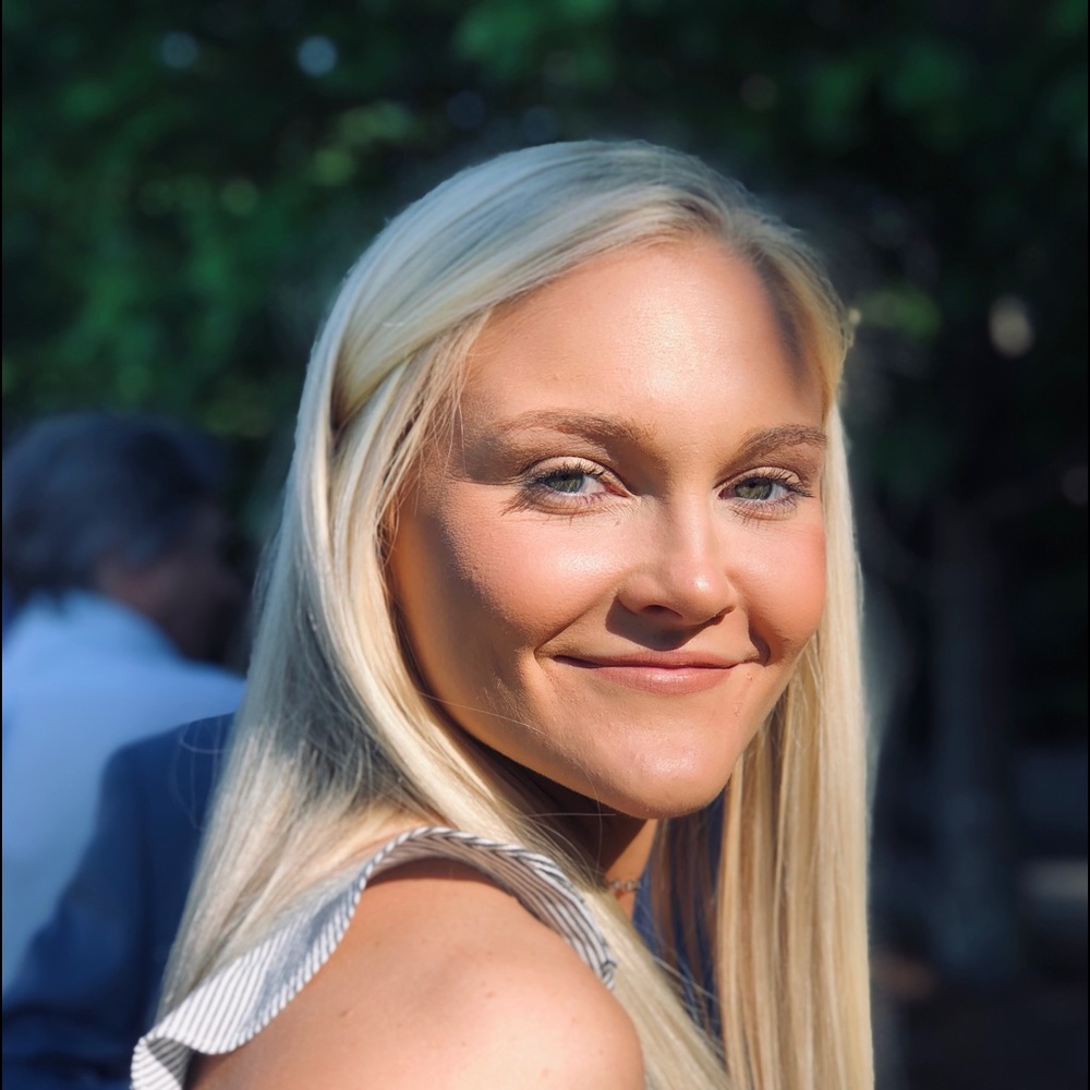 Meet your Posher, Lily